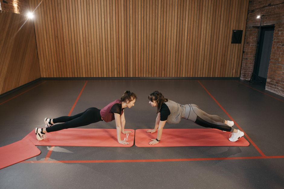 筋トレ用トレーニングマット比較 厚さ別の使い分けと防音性の目安のイメージ