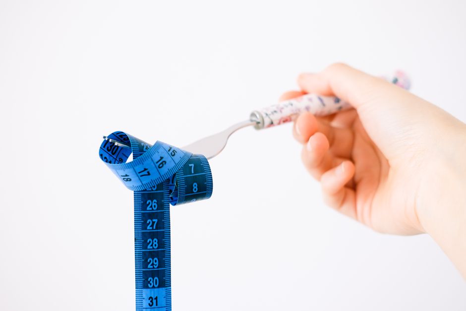 ダイエットは食事が9割は本当?2026 運動との比較・カロリー早見表・献立例・注意点など